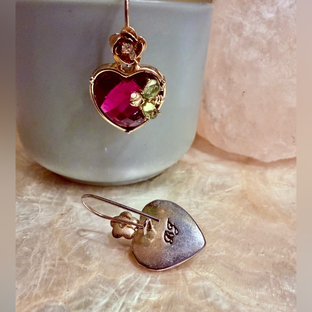SALE🩷Betsey Johnson heart earrings